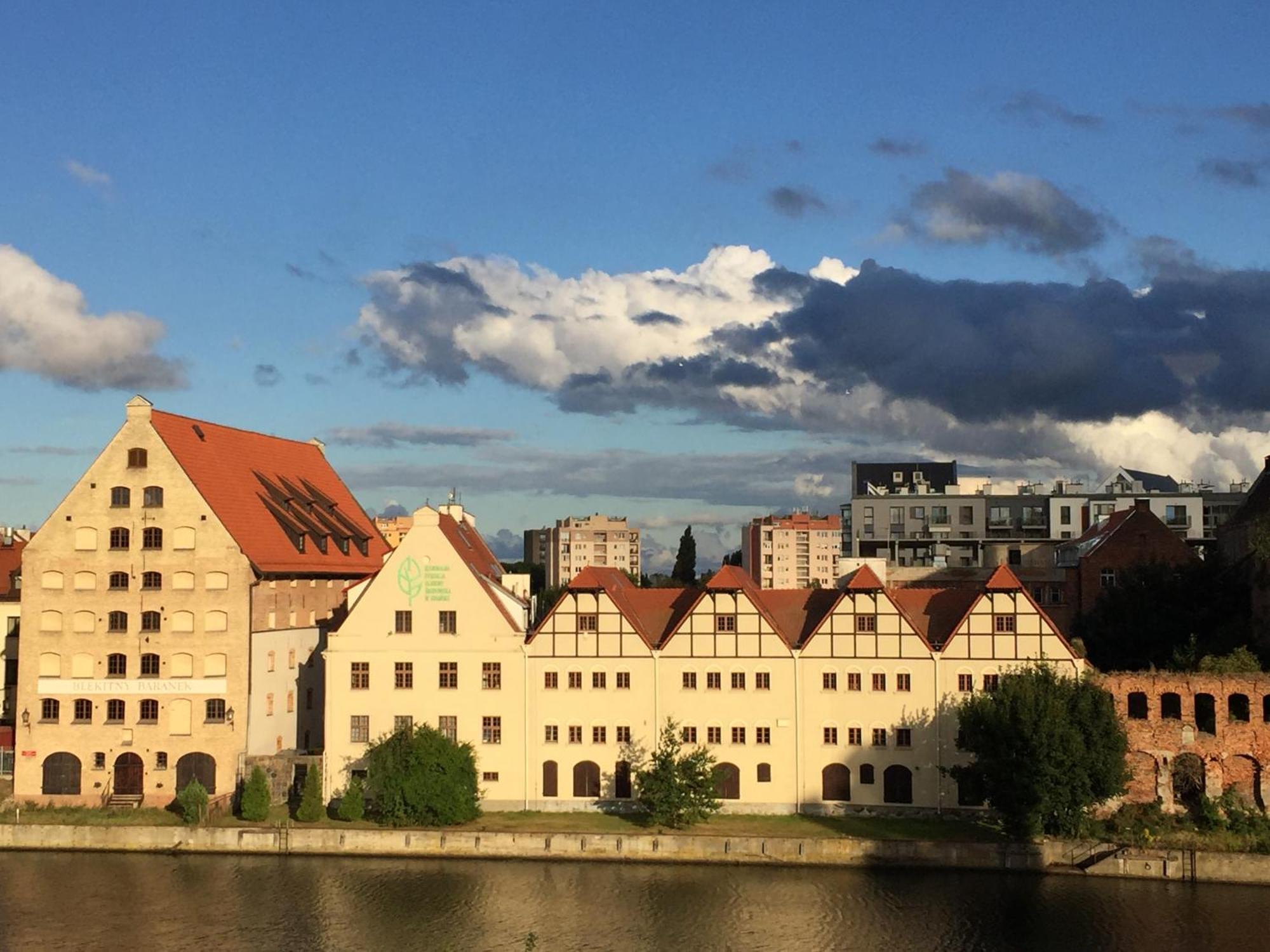 Hello Apartments Amazing River View 4 Bedrooms & Balcony Danzig Exterior foto